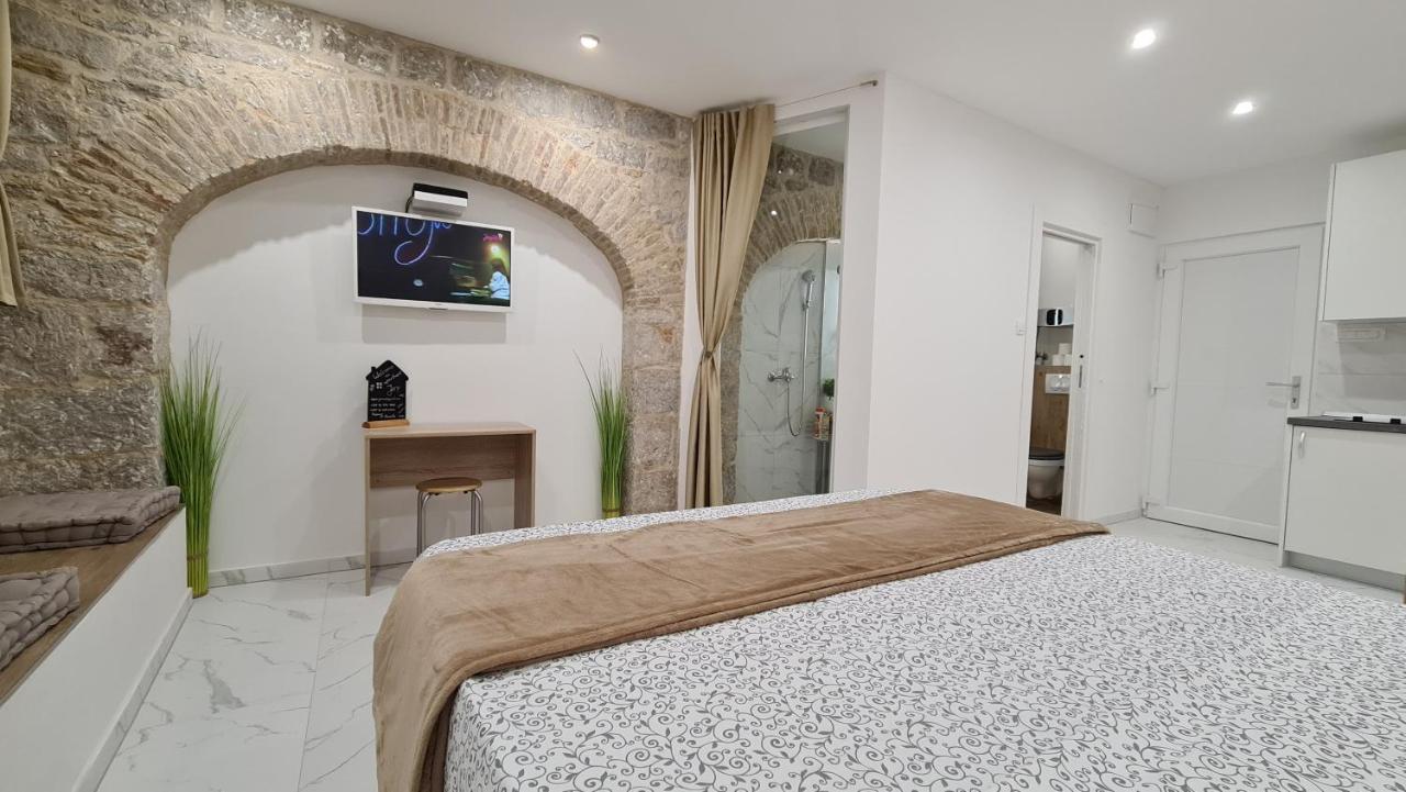 Tales Of Split - 100 Meters From The Seafront Apartment Exterior photo