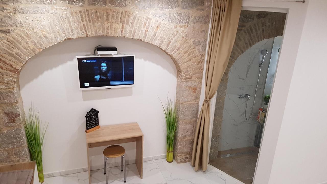 Tales Of Split - 100 Meters From The Seafront Apartment Exterior photo